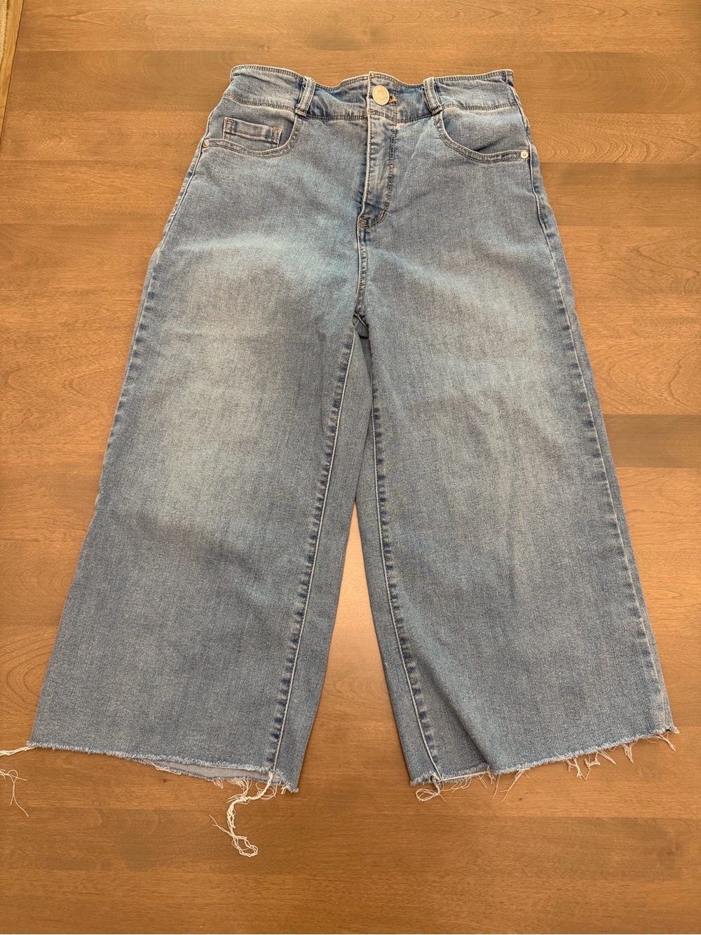 Gloria Vanderbilt Shape Effect Tummy Sculpt Culotte Jeans Size 4